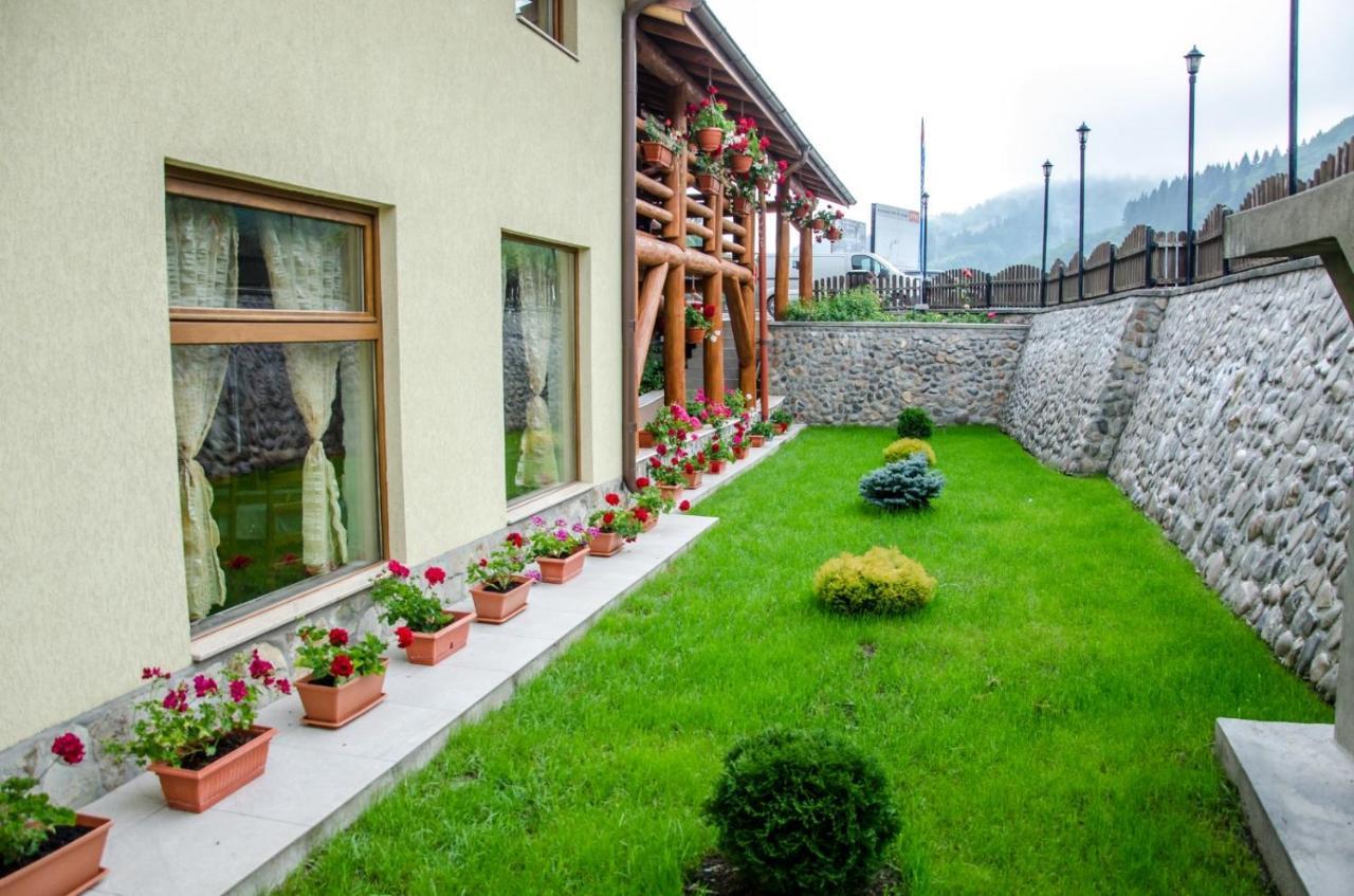 Bed and Breakfast Lapociu Cîmpeni Exteriér fotografie