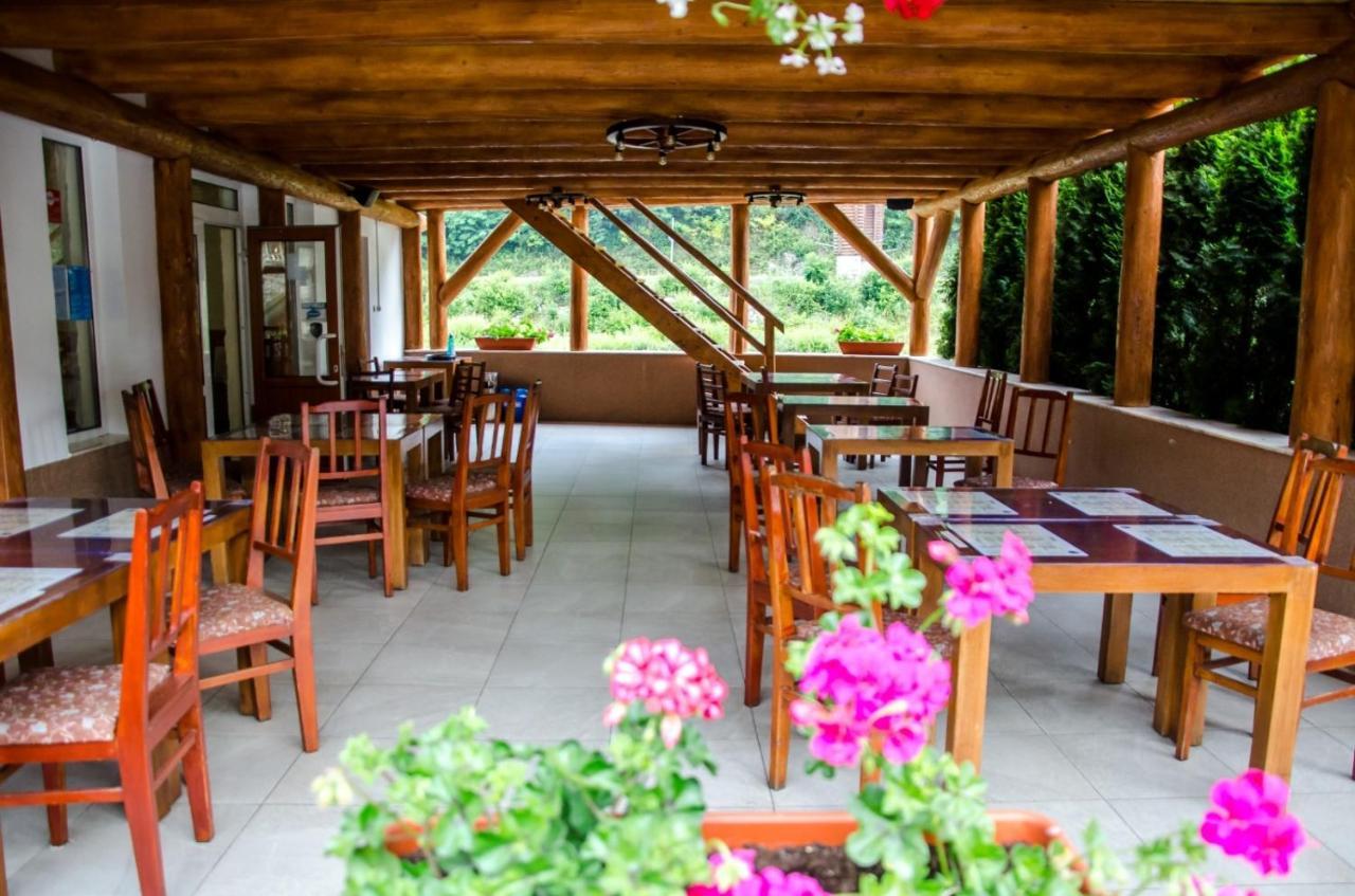 Bed and Breakfast Lapociu Cîmpeni Exteriér fotografie