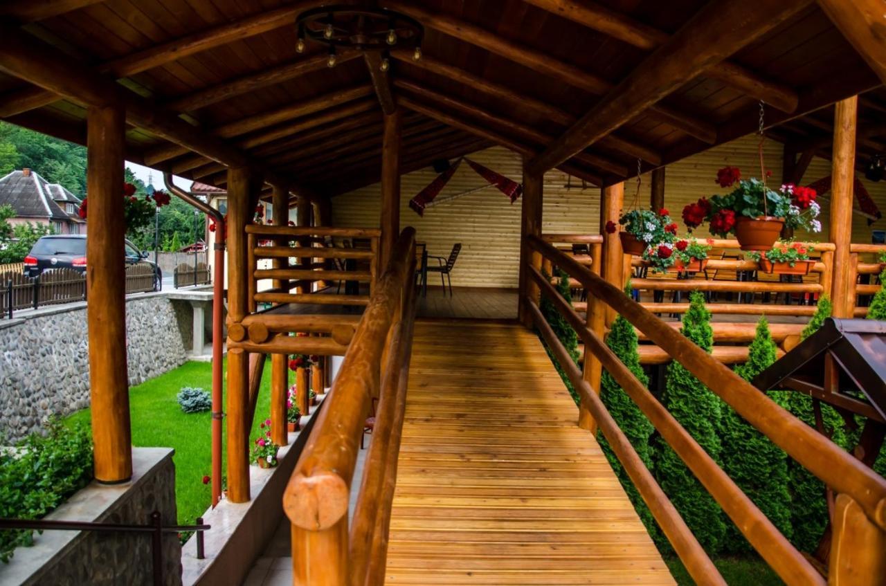 Bed and Breakfast Lapociu Cîmpeni Exteriér fotografie