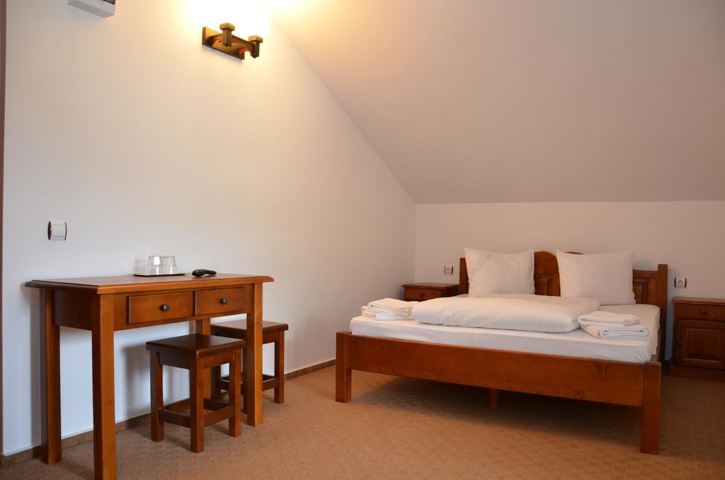 Bed and Breakfast Lapociu Cîmpeni Exteriér fotografie