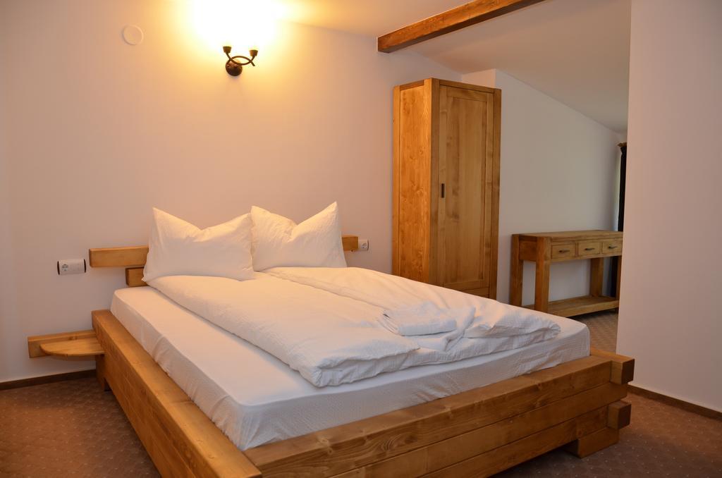 Bed and Breakfast Lapociu Cîmpeni Exteriér fotografie